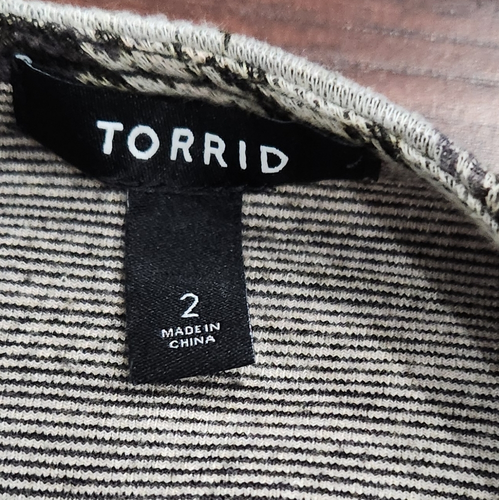 Torrid Black and White Plaid Jacket - Picture 3 of 5